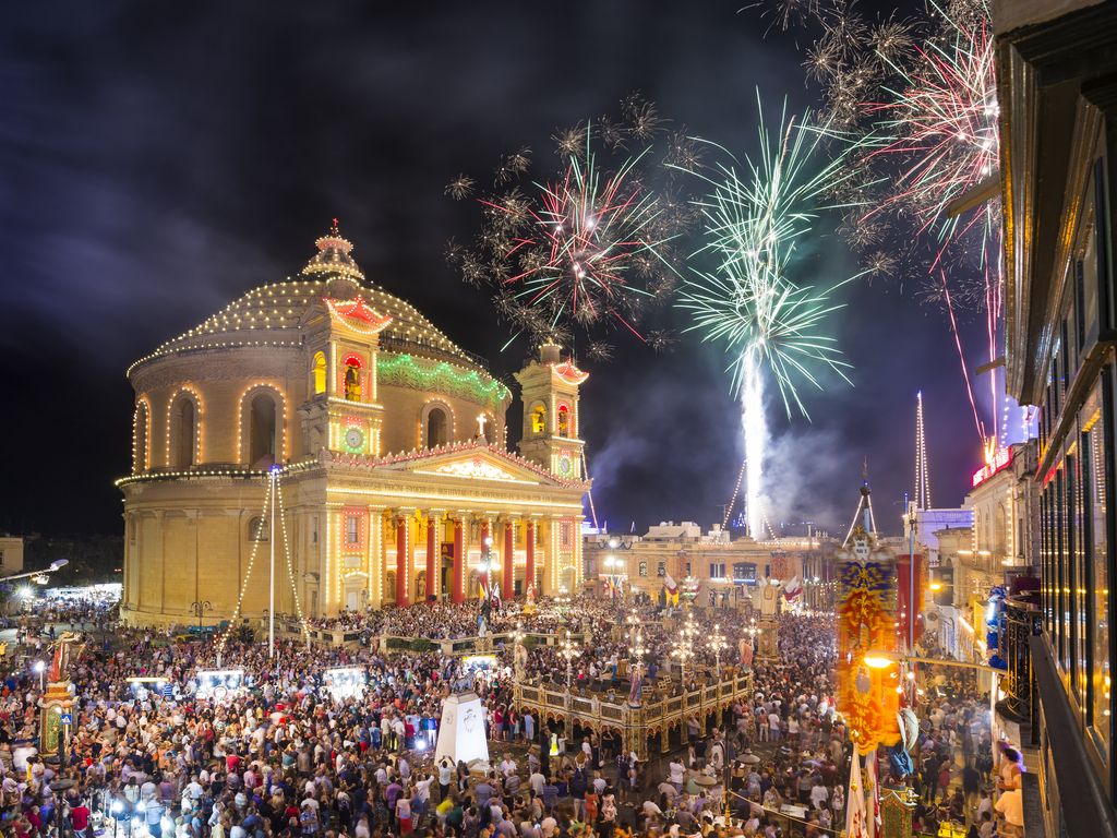 Malta Fireworks - Travel Guide Malta